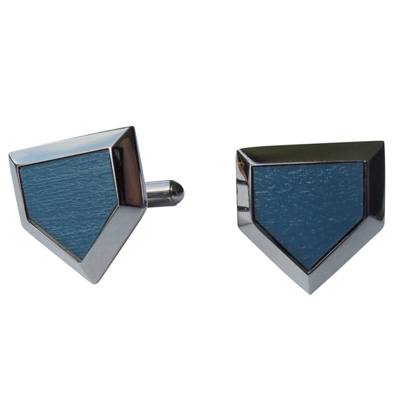 Legendary Man® old Yankee Stadium Seat Home Plate Cufflinks - Picture 2 of 8